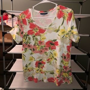 Floral Karen Scott T shirt